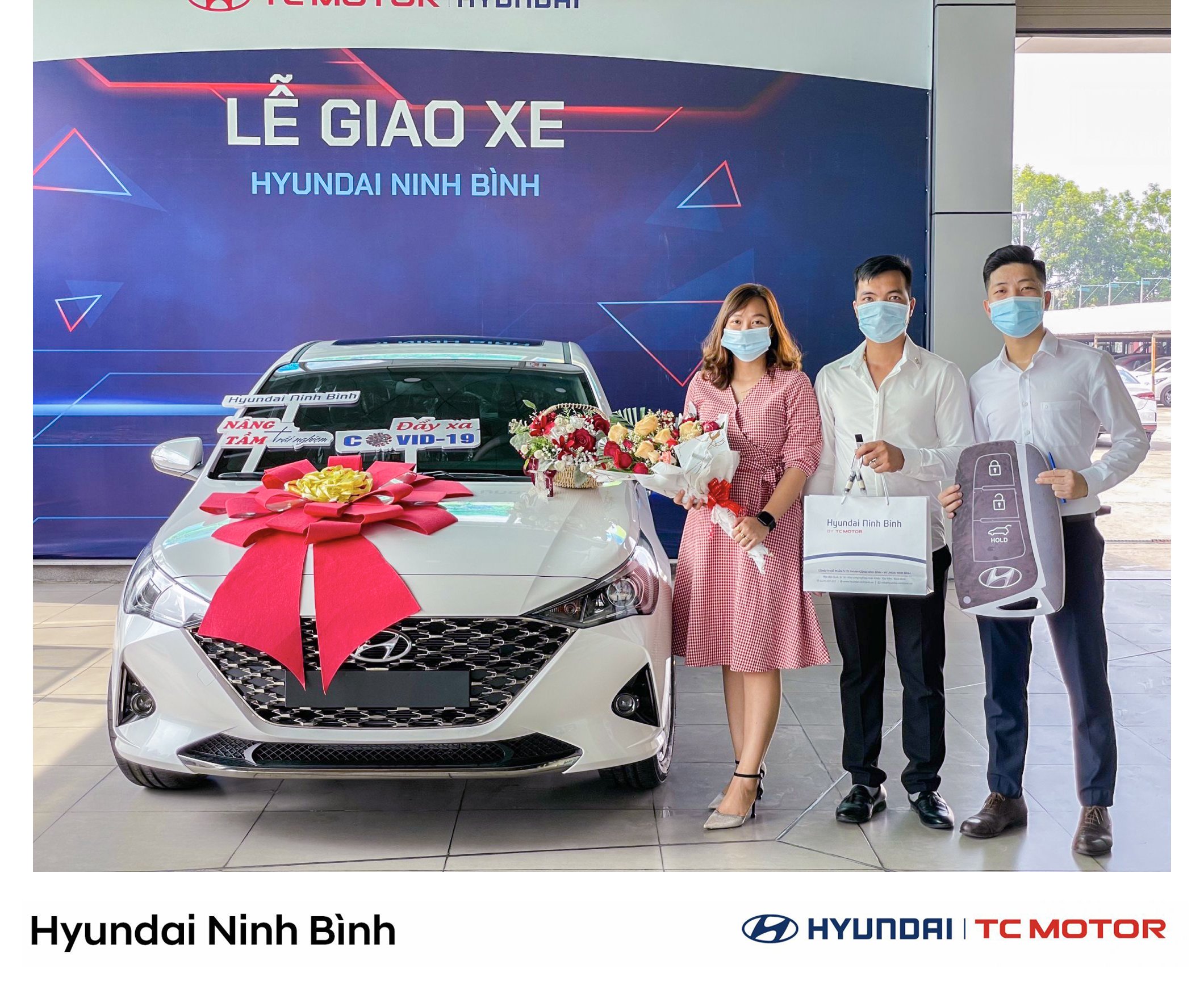 HYUNDAI NINH BÌNH TỔ CHỨC LỄ BÀN GIAO XE THÁNG 8 CHO QUÝ KHÁCH HÀNG